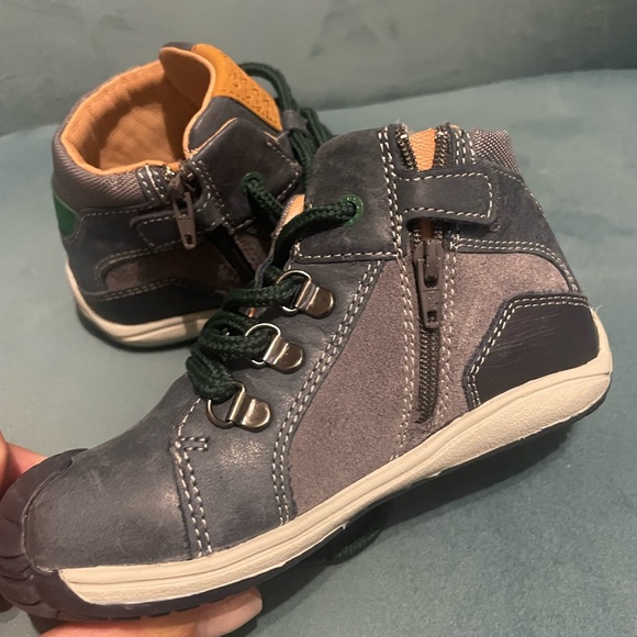 Geox toddler boy sneakers - like new size 8.5 toddler - Picture 4 of 10